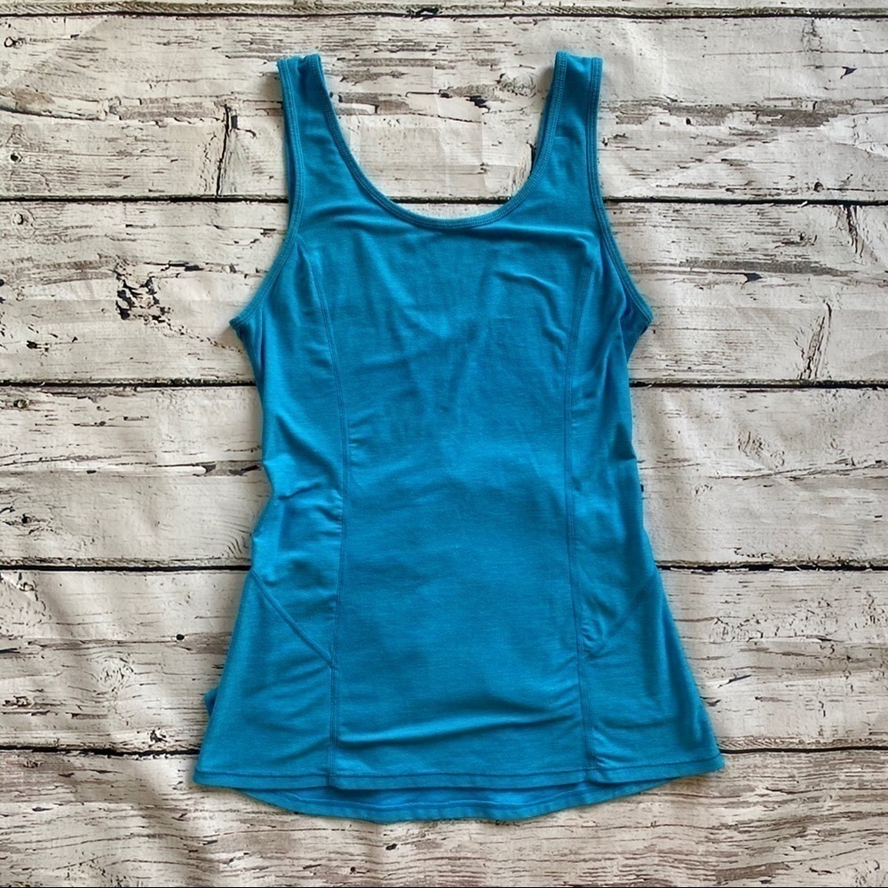 Lululemon Ruffle Back blue top